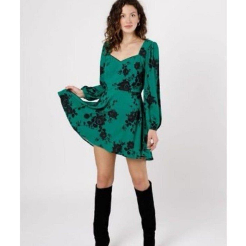 Free People-Bnd of the Free- Emerald Green Floral Mini Dress. Size S